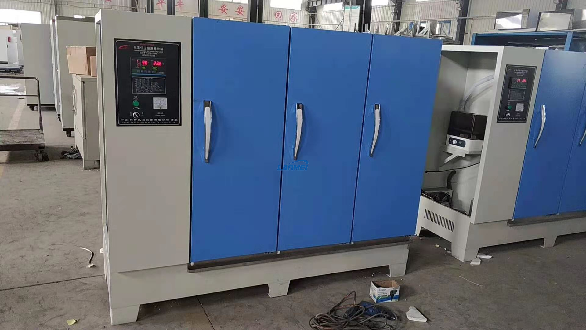 YH-90B beton standardkonstant temperatur og fugtighedshærdningskasse