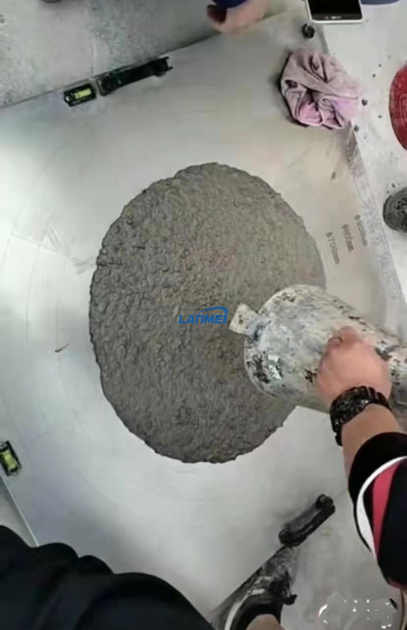 Beton nedgangsplade